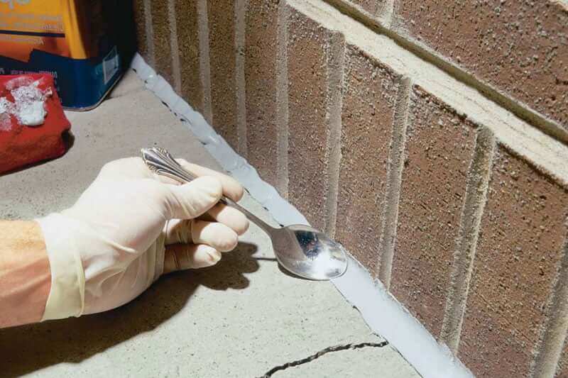 Sealing-cracks-crevices-and-openings